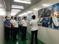 <b><font color='#0000FF'>东莞市委书记肖亚非一行参观考察杭州志强养殖技术有限公司半导体</font></b>